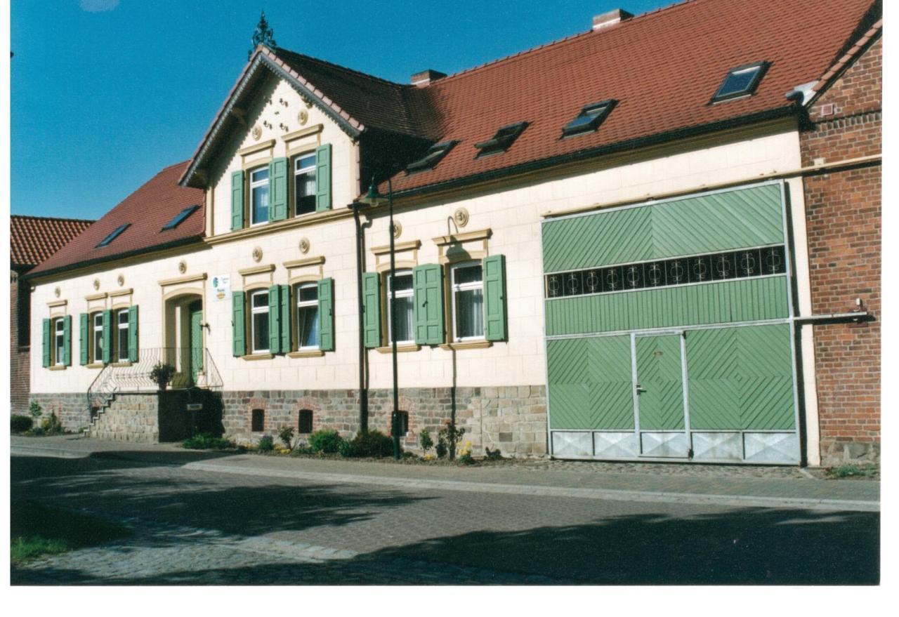 Pension Claudia Gueldenpfennig Tangermuende Exterior photo