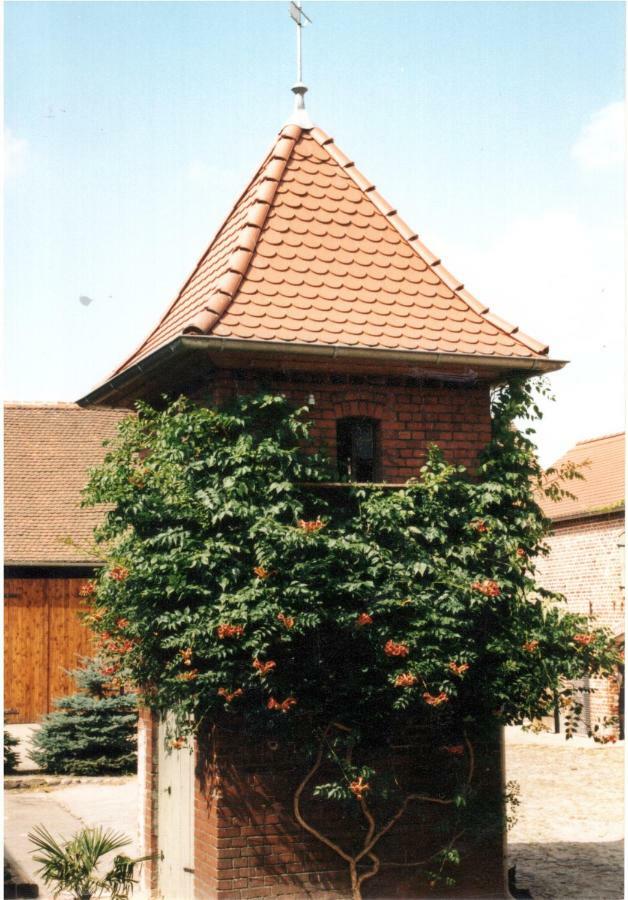 Pension Claudia Gueldenpfennig Tangermuende Exterior photo